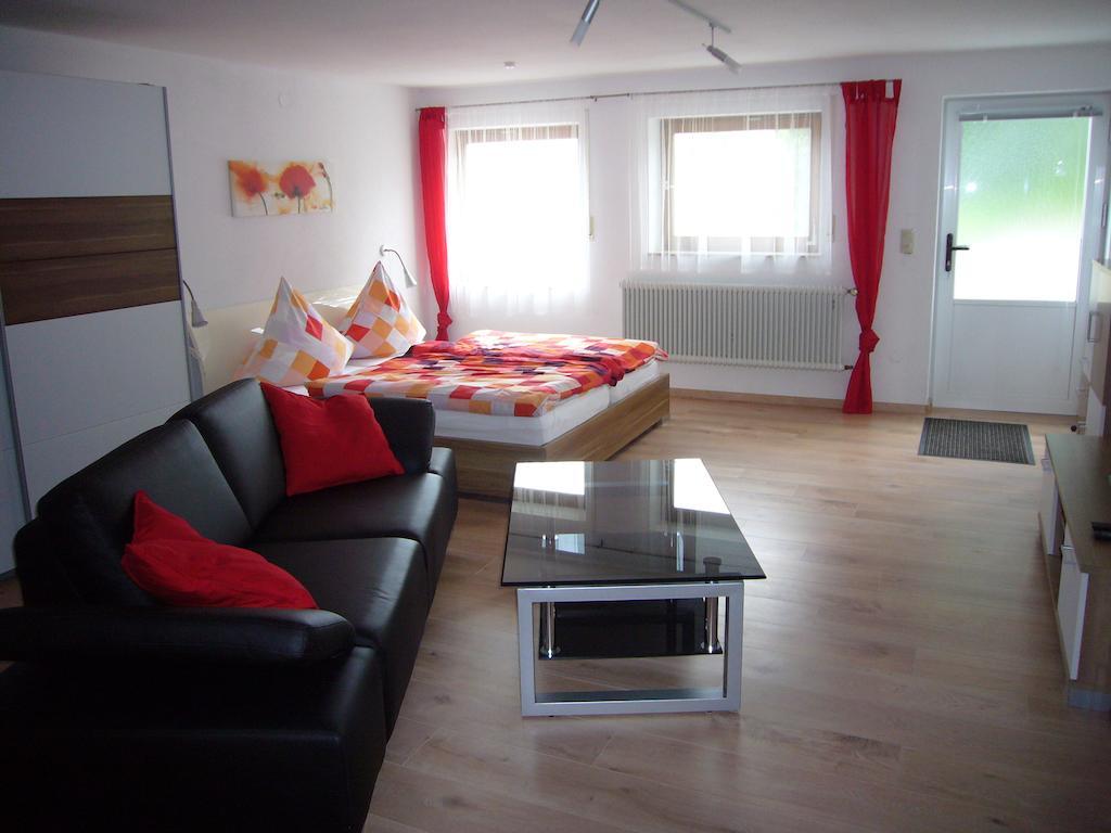 Ferienwohnung Schwaebische Alb Justingen Стая снимка